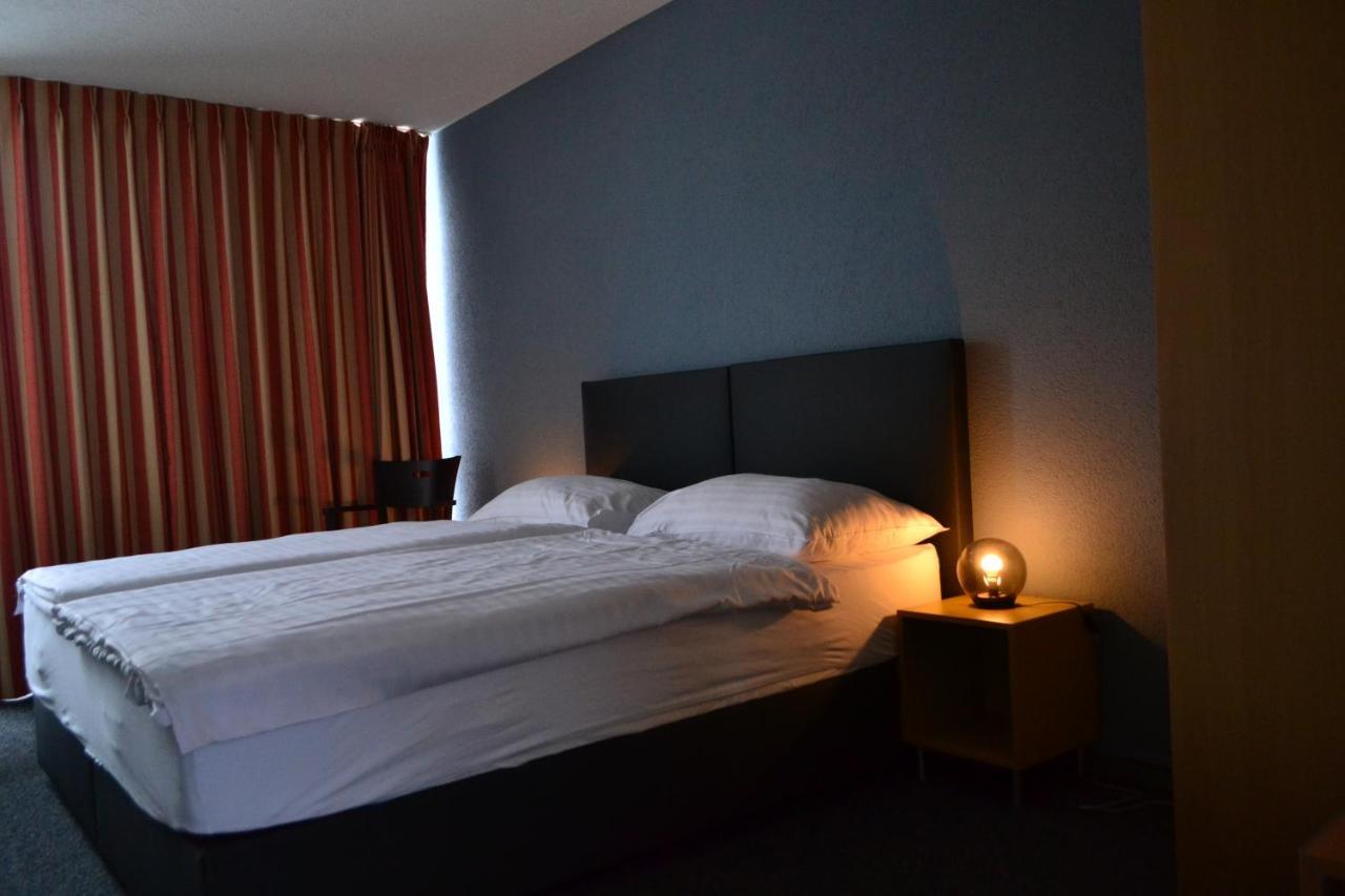 Hotel Les Rives Du Doubs Les Brenets Dış mekan fotoğraf