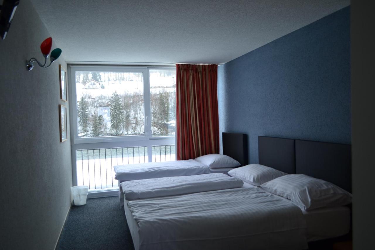 Hotel Les Rives Du Doubs Les Brenets Dış mekan fotoğraf