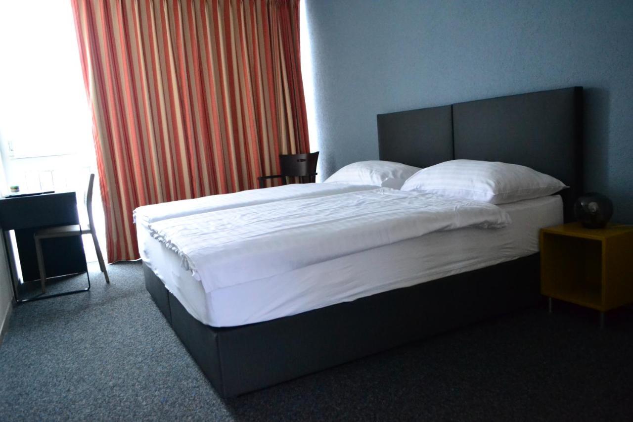 Hotel Les Rives Du Doubs Les Brenets Dış mekan fotoğraf