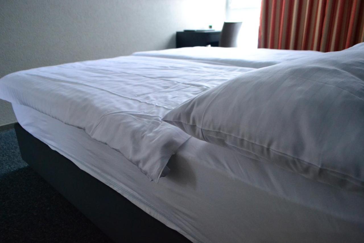 Hotel Les Rives Du Doubs Les Brenets Dış mekan fotoğraf